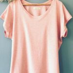 tee-shirt T-shirt cousu main en cours de couture